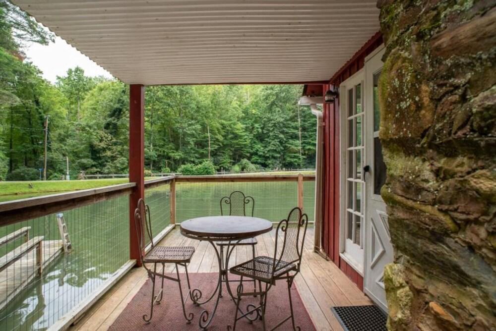 Pops Place in Pisgah Forest