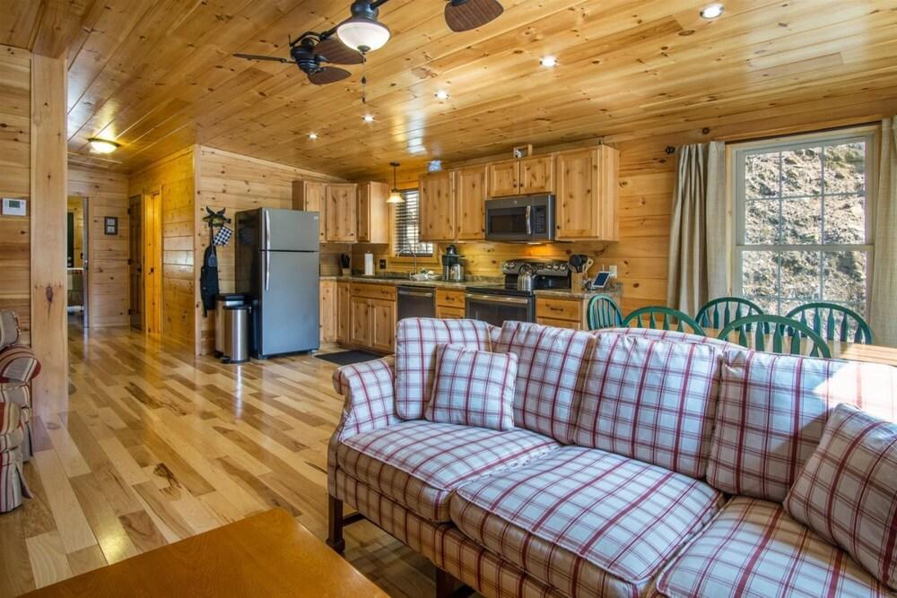 Eagles Nest in Pisgah Forest