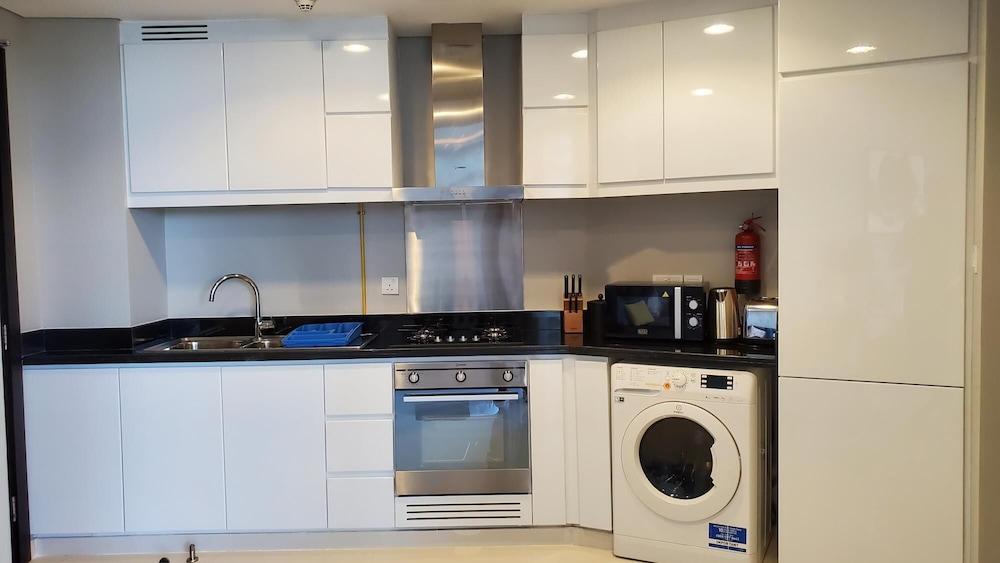 Artesia 403b Book - This Amazing Studio