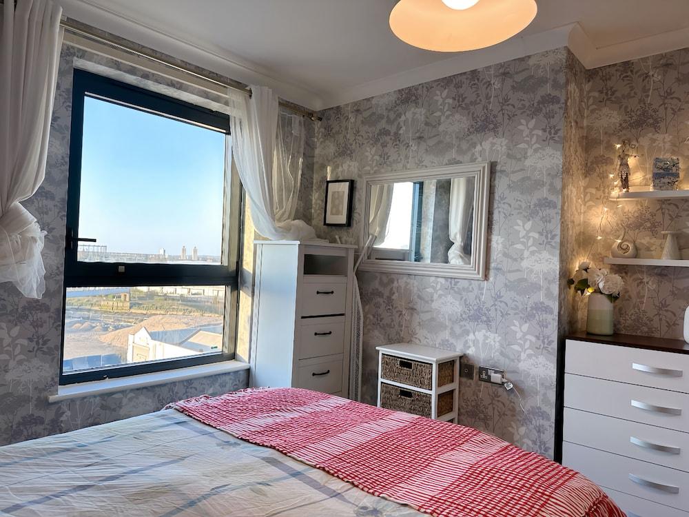 Canary Wharf two Bedroom Apartment