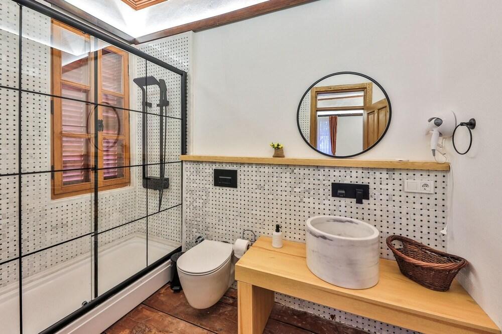 Centrally Located Classy Flat in Kas Antalya