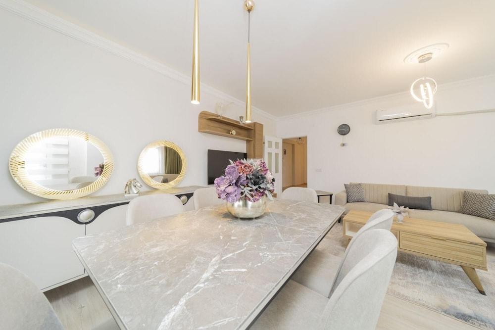 Gorgeous Flat With Mountain View in Antalya