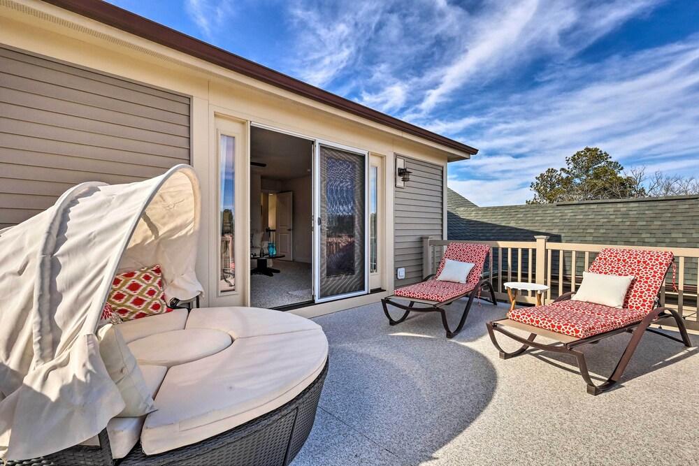 Luxe Ocean View Home - 6 Mi to Beach!