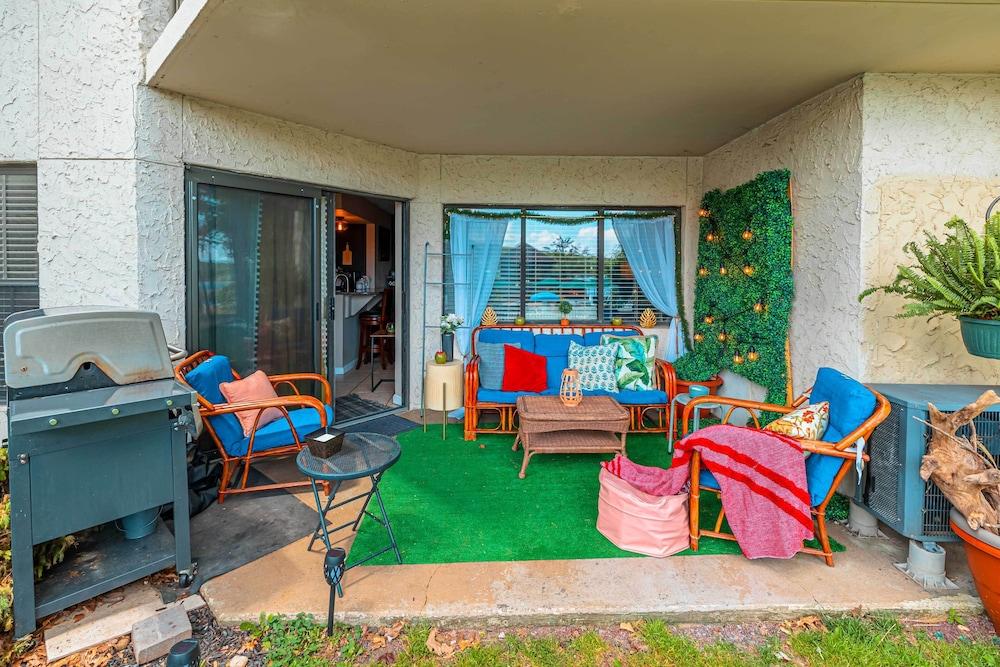 Cozy Lake Harmony Condo w/ Pool & Lake Access