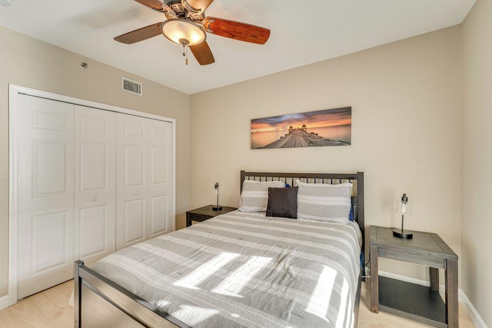 New Smyrna Beach Condo w/ Balcony & Pool Access