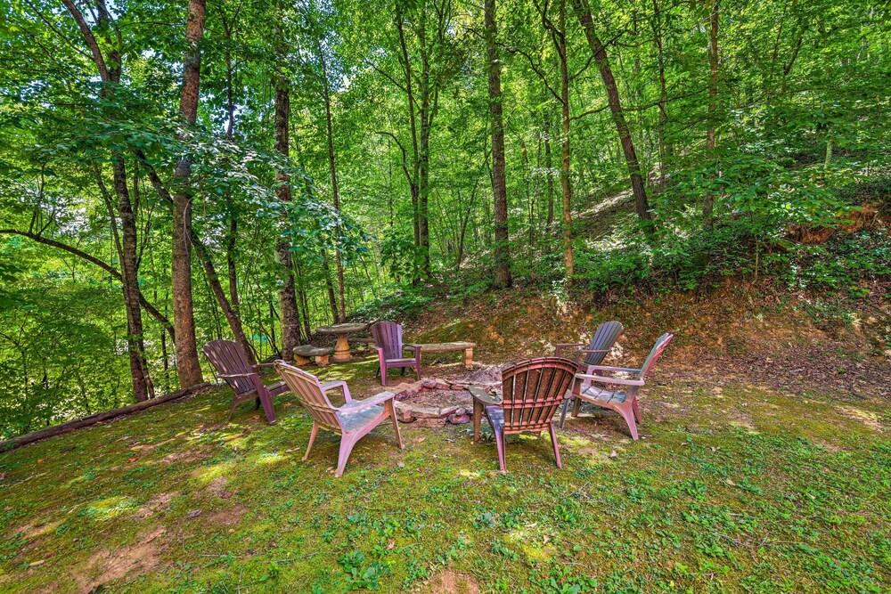 Bryson City Hideaway w/ Expansive Balcony!