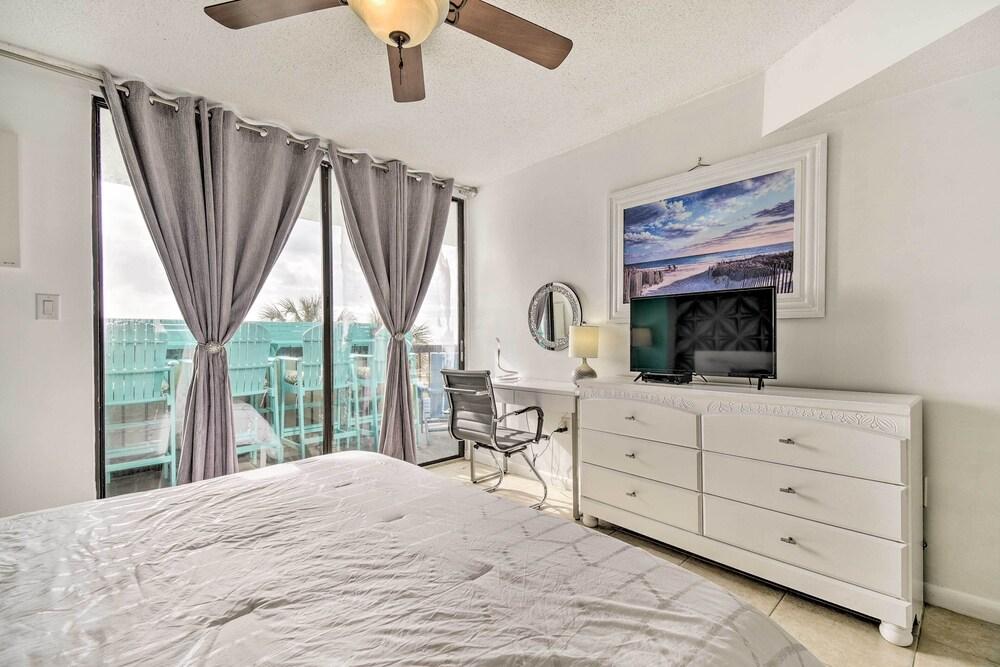 Myrtle Beach Condo, Walk to Beach!