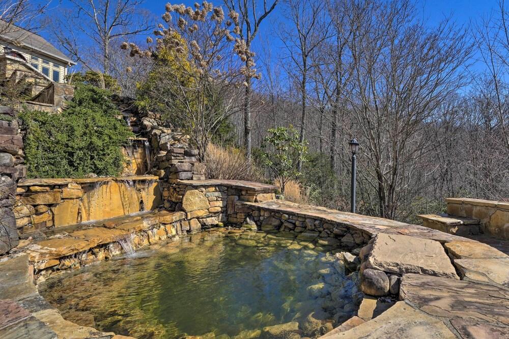 Hayesville Studio: Nearby Hiking & Golfing!