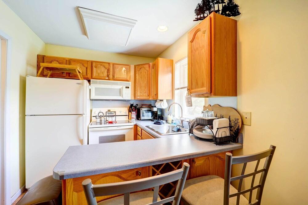 Banner Elk Studio ~ 1 Mi to Sugar Mountain!