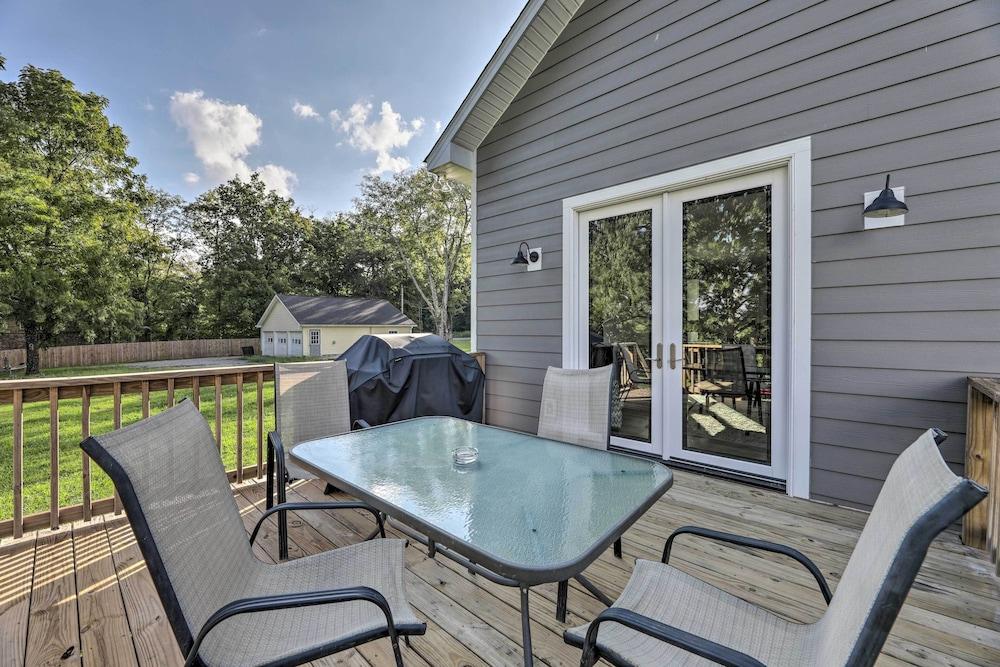 Mt Juliet Home: Steps to Old Hickory Lake!