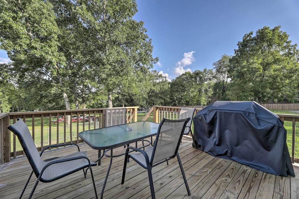 Mt Juliet Home: Steps to Old Hickory Lake!