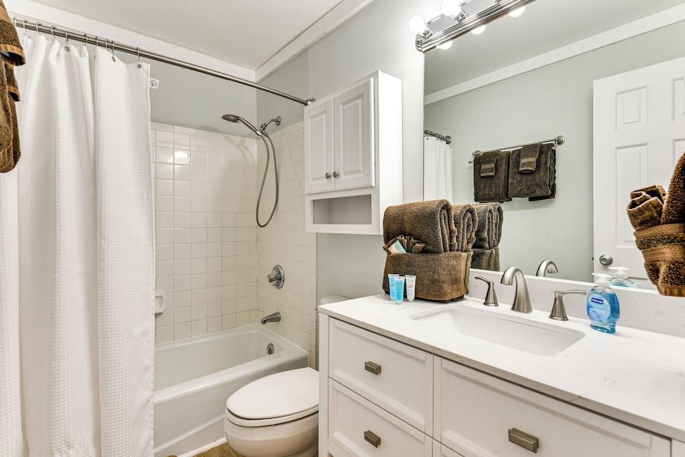 Seaside Panama City Beach Condo w/ Outdoor Pool!