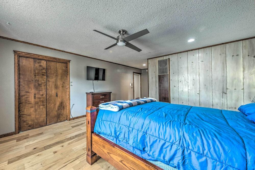 Walk to Golf Course: Home w/ Deck in Ruidoso!