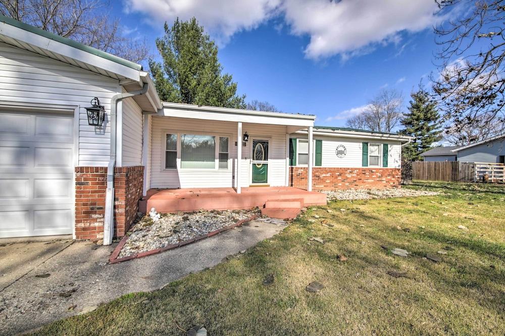 Dog-friendly Illinois Home w/ Private Yard!