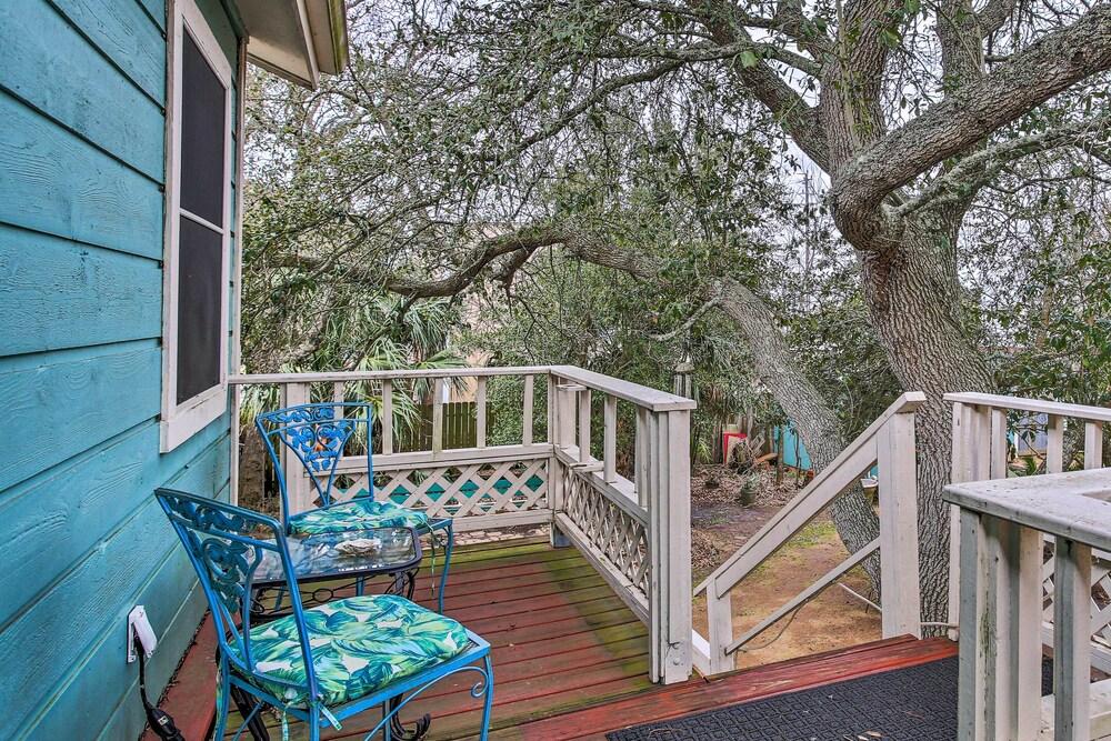 San Leon Villa: Walk to Restaurant & Beach!