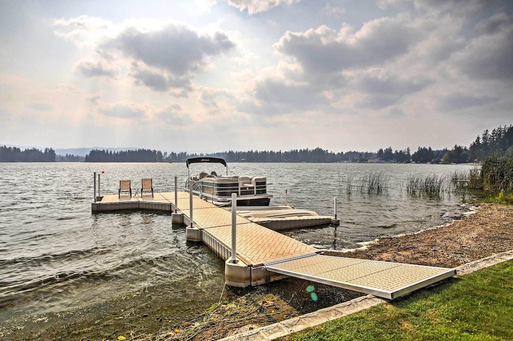 Modern Lake Lawrence Retreat w/ a Deck & Dock!
