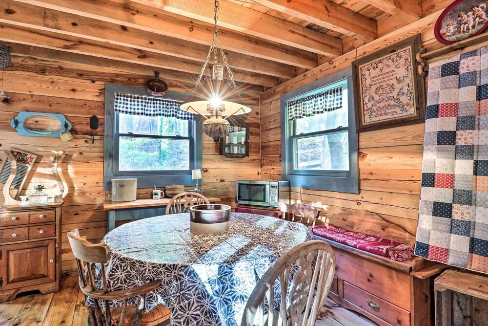 Creekside Retreat - Mins to Slopes & Trails!