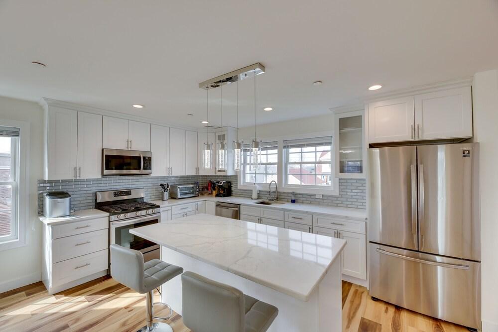 Expansive Long Island Abode: Yard & Balconies!