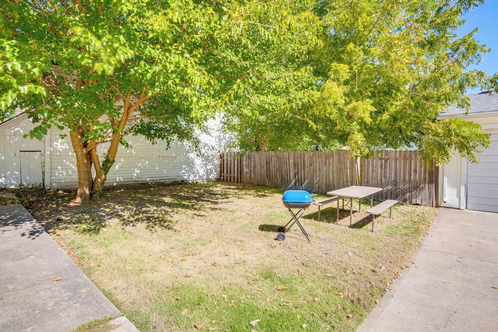 Warrensburg Home, Close to Downtown!