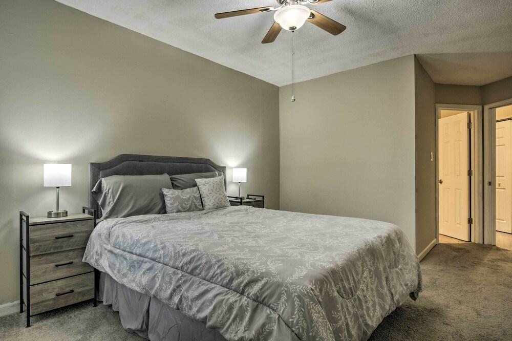 Cary Vacation Condo w/ Deck & Pool!