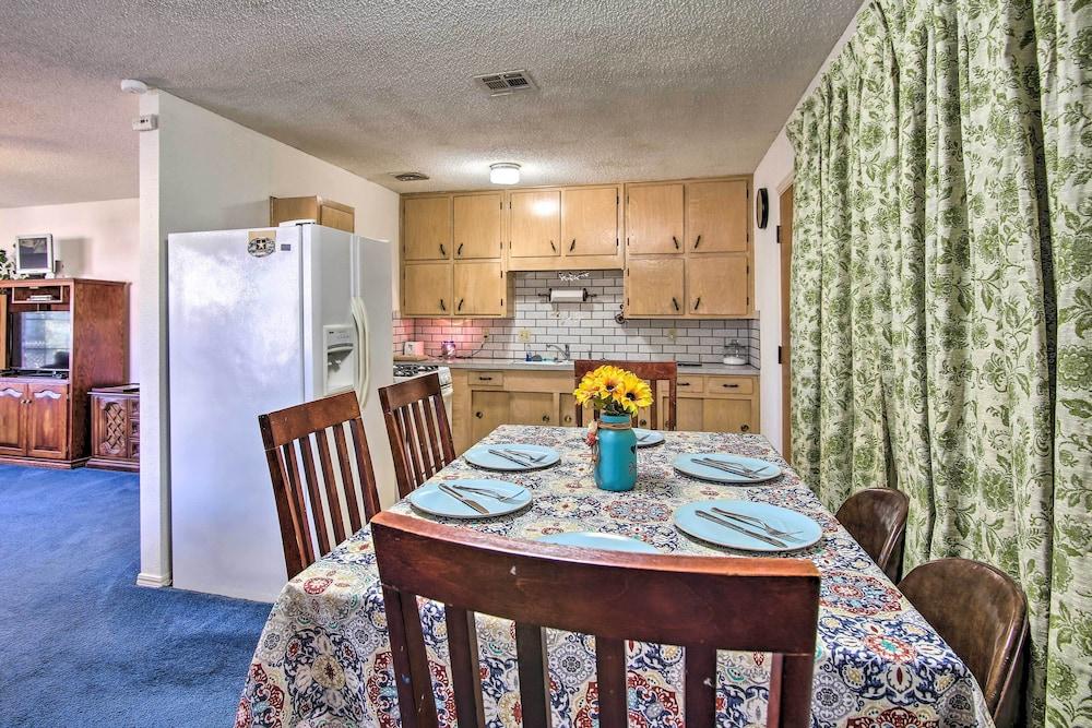 Dog-friendly Bartlesville Retreat w/ Yard!