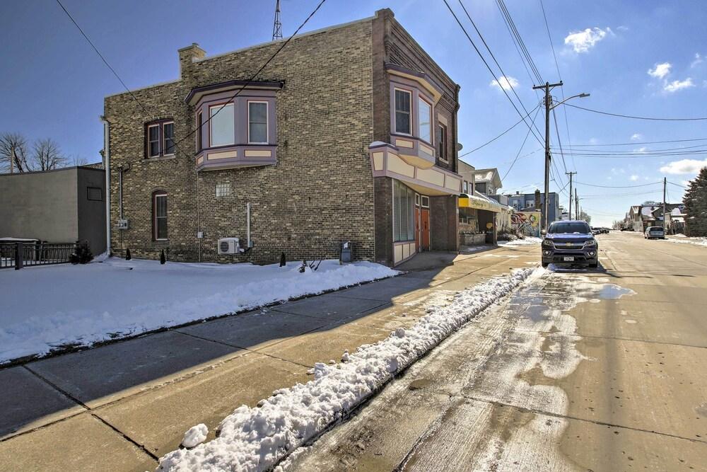 Comfortable Two Rivers Abode Near Sand Beach!