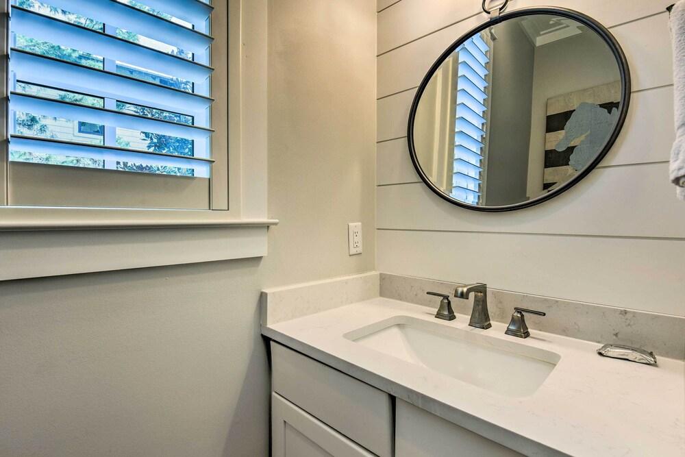 Santa Rosa Beach Home on 30A w/ Pool Access!