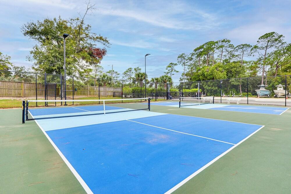 Orange Beach Condo w/ Shared Pool & Views!