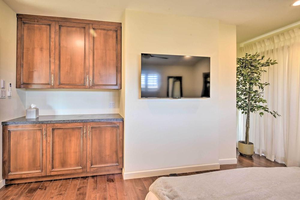 Los Angeles Suite ~ 12 Mi From Downtown!