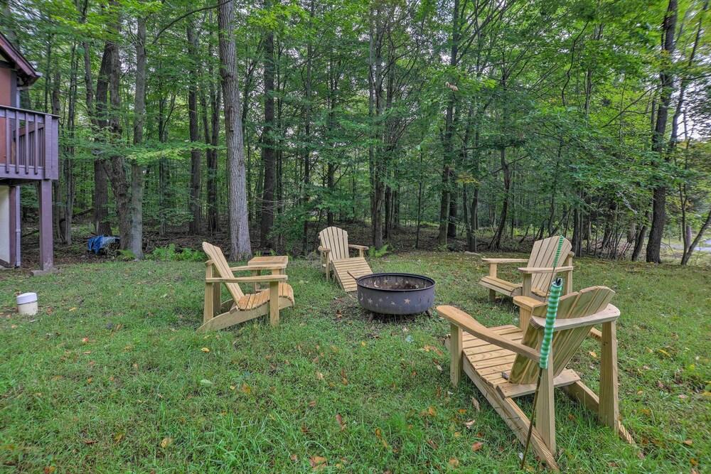 Charming Arrowhead Lake Getaway w/ Fire Pit!