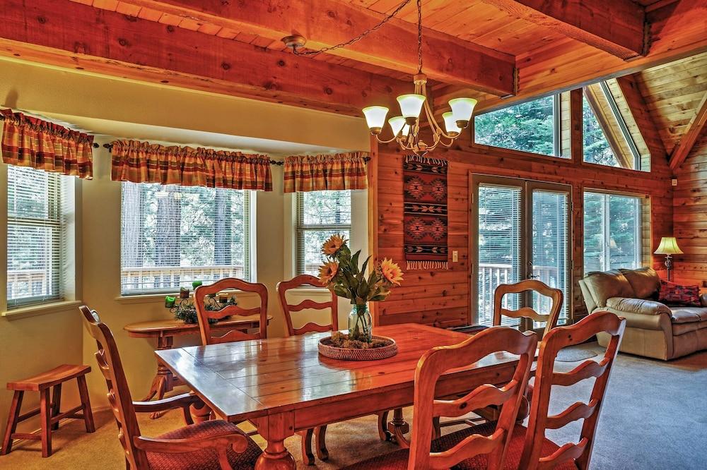 Hot Tub, Deck & Trail Access: Shaver Lake Cabin