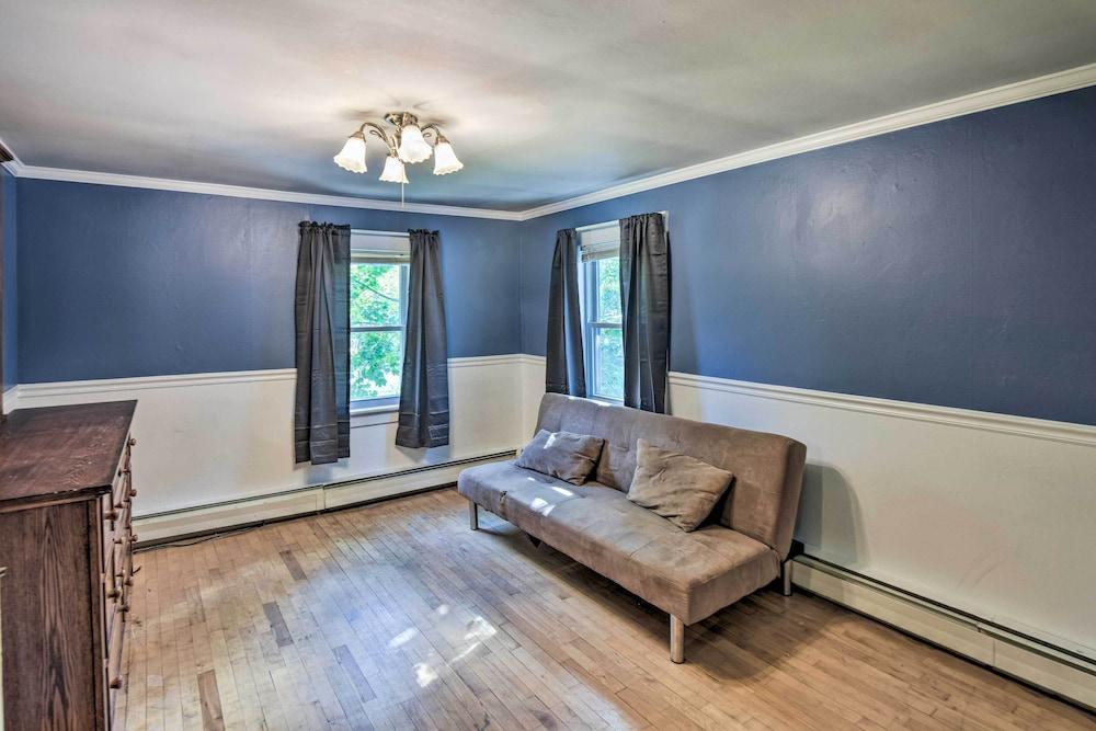 Centrally Located Meredith Apt: Walk to Lakes