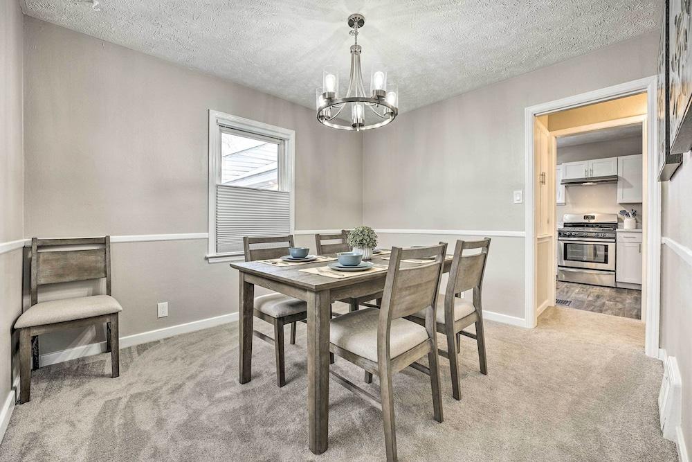 Modern South Bend Getaway ~ 3 Mi to Downtown