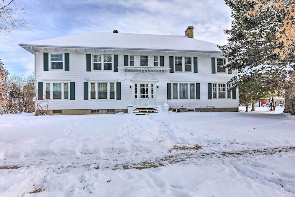 2nd-floor Dillon Apt - Near University & Fishing!