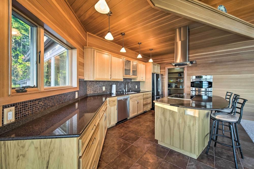 Marrowstone Island Home: 20 Mins to Port Townsend!