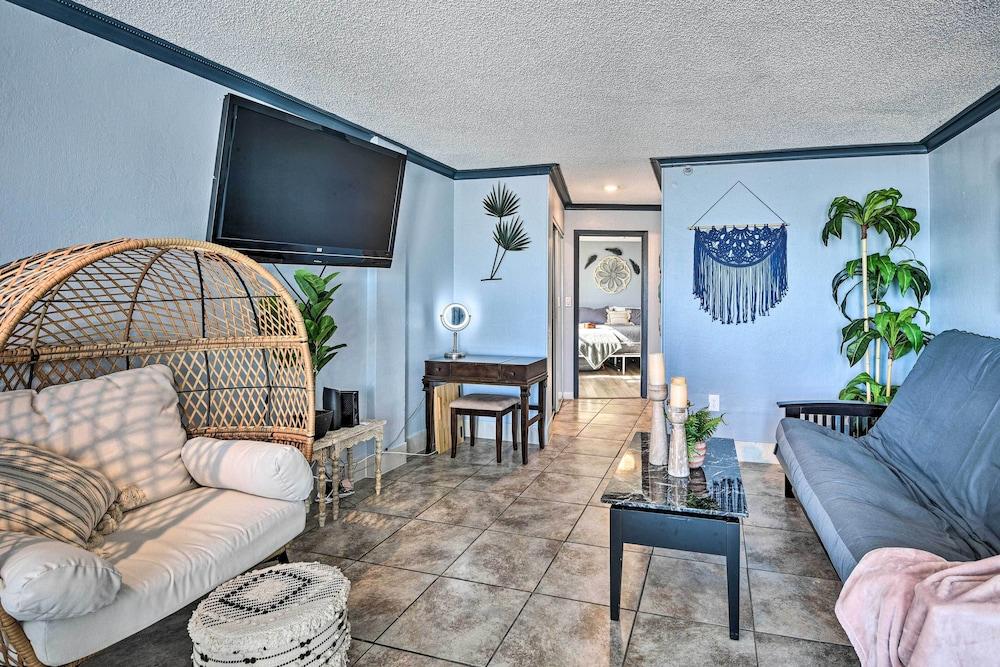 Oceanfront Daytona Beach Condo w/ Balcony!