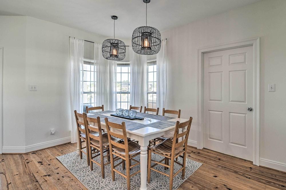 Pool Access & Steps to Beach: Coastal Getaway!