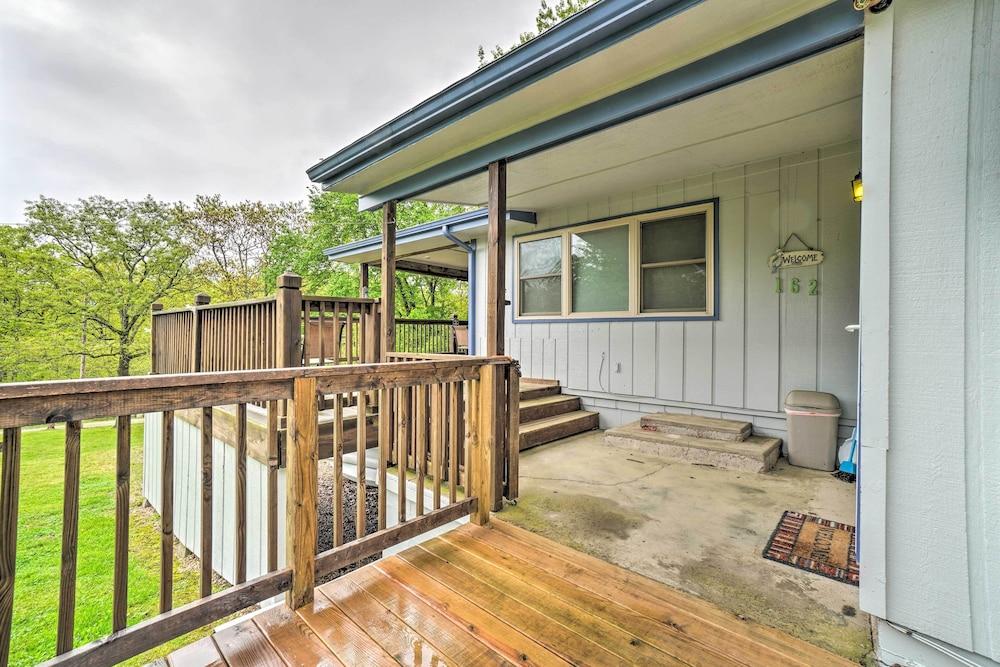 Table Rock Lake House w/ Fire Pit: Steps to Water!