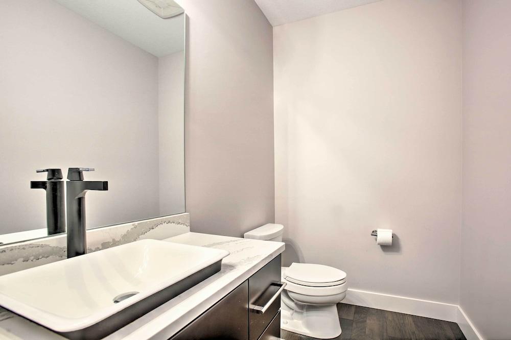 Waterfront Silver Lake Home w/ Private 40 Dock!