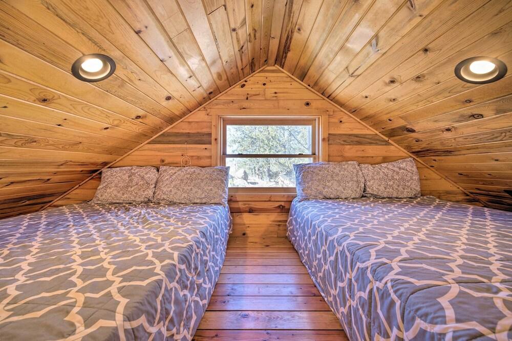 Tree-lined Cripple Creek Retreat w/ Fireplace