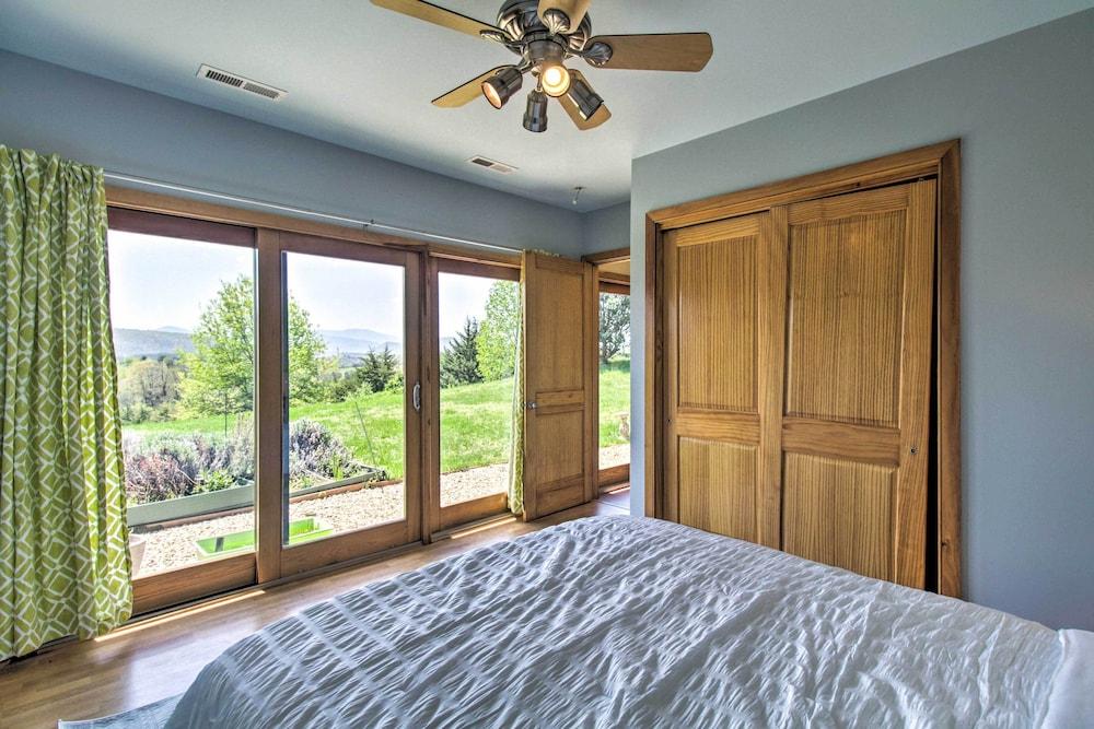 Spacious Lexington Home w/ Breathtaking Views