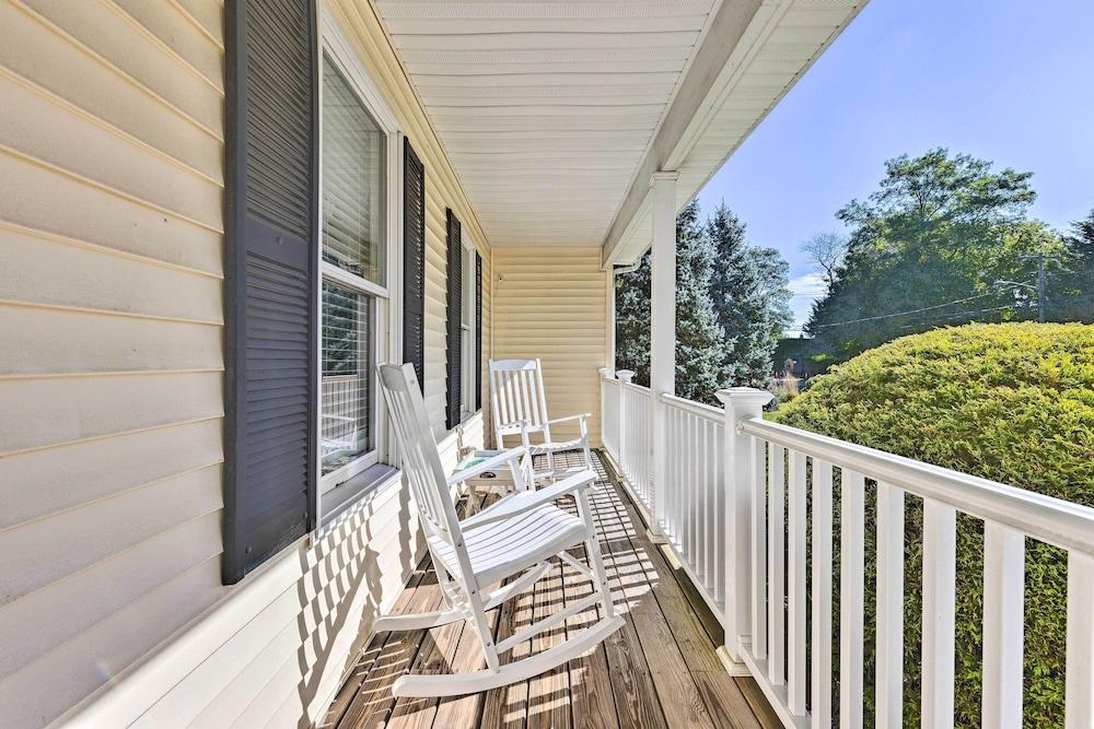 Classy Getaway w/ Deck & Yard < 1 Mi to Beach