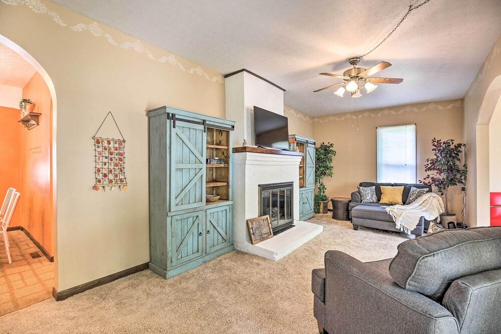 Lovely Burnside Getaway - 2 Mi to State Park!