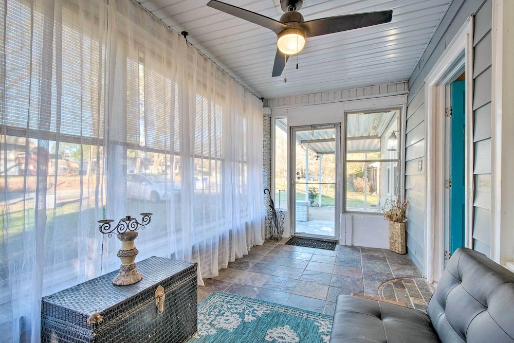 Modern Florence Getaway w/ Patio & Grill!