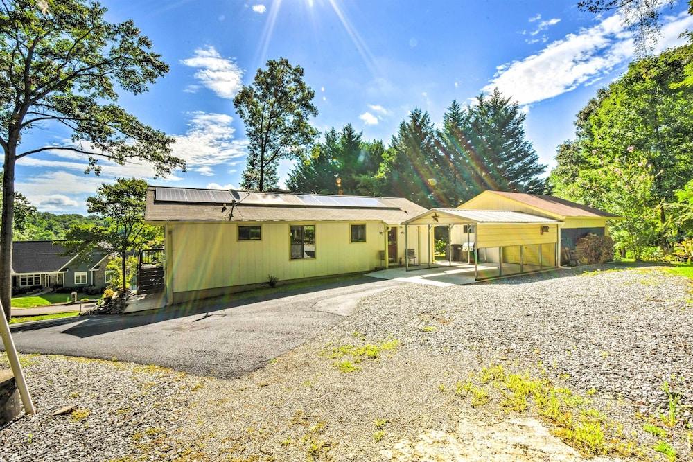 Hayesville Home 'clair De Lune' w/ Fire Pit!