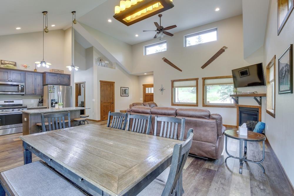 Family-friendly Lead Cabin Near Atv/snowmobiling