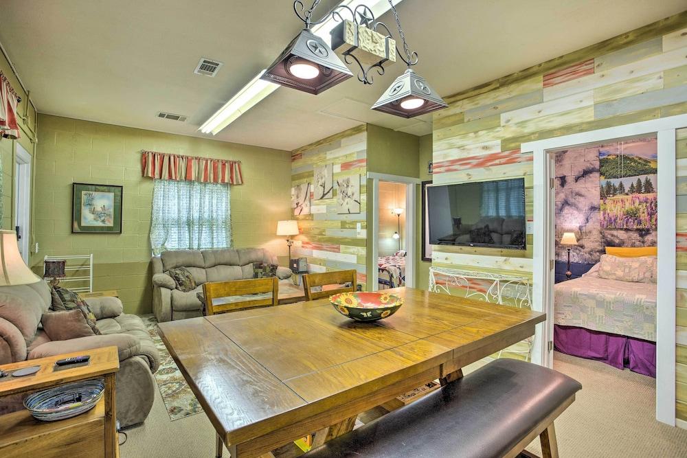 Charming Rowlett Guest Cottage; Walk Downtown