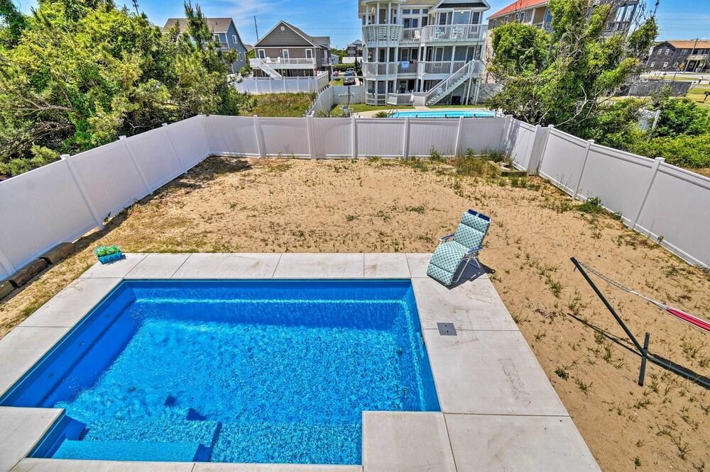 Beach House w/ Pool, Walk to Beaches + Bites!