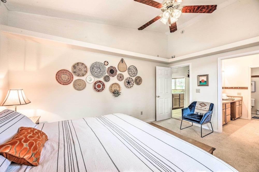 Charming Cloudcroft Cabin w/ Deck & Mtn Views