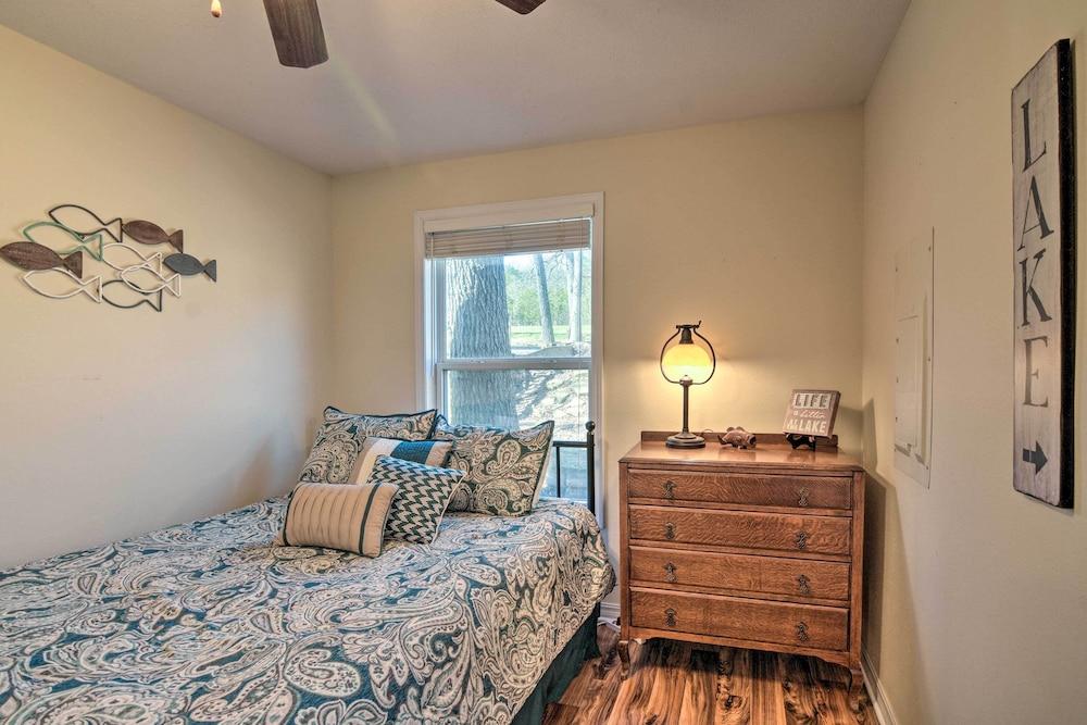 Lakefront Table Rock Getaway w/ Private Swim Dock!